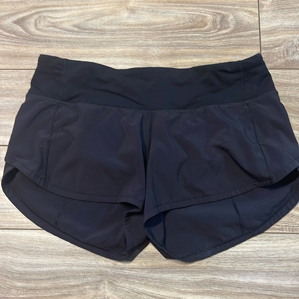 Lululemon size 4